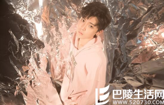 侯明昊整容了吗 翻版鹿晗侯明昊个人资料身高揭秘_www.520730.com