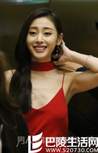 张天爱没穿内衣图