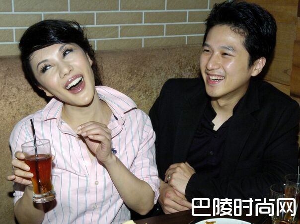 利菁与老公图片