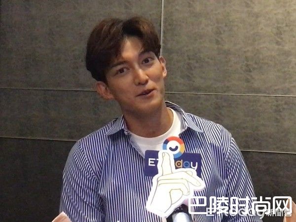 曾沛慈与王家梁照片