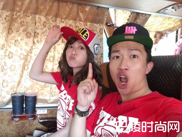 张立东和玛丽照片