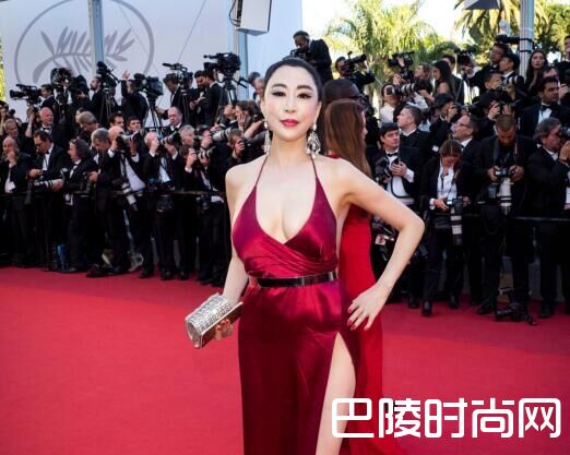 邢小红美胸照片