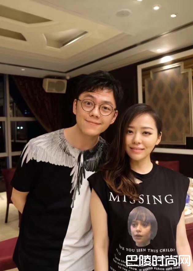 陈秋莳张靓颖照片