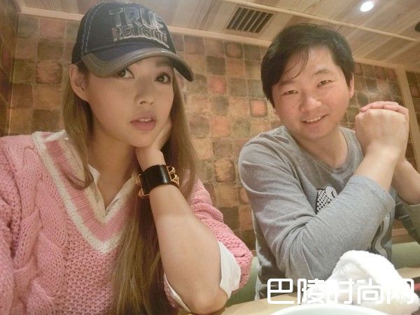 殷琦与未婚夫张仕育照片