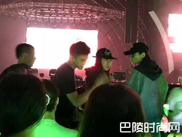 何猷君奚梦瑶照片