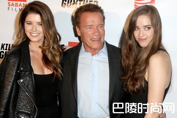 斯瓦辛格和女儿照片