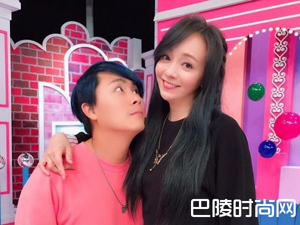王仁甫和老婆照片