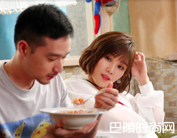 李佳薇和男友照片