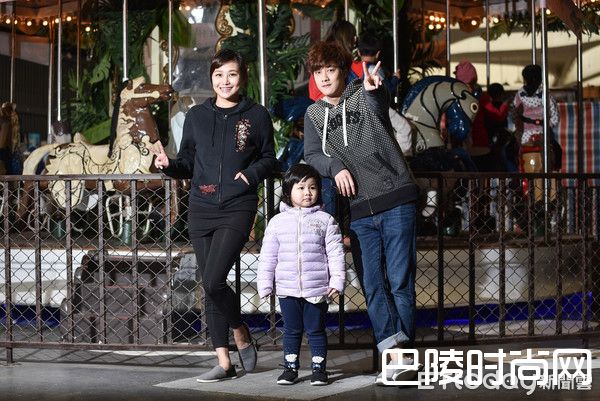 那对夫妻女儿妮妮