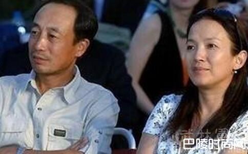 吕丽萍和老公照片