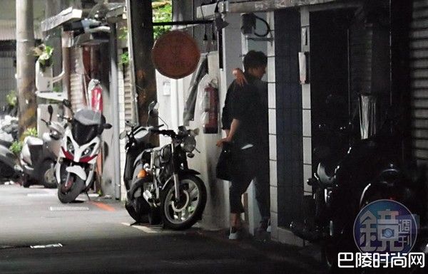 张立昂壁咚女助理