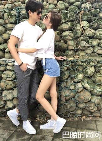 赖琳恩和老公情侣装