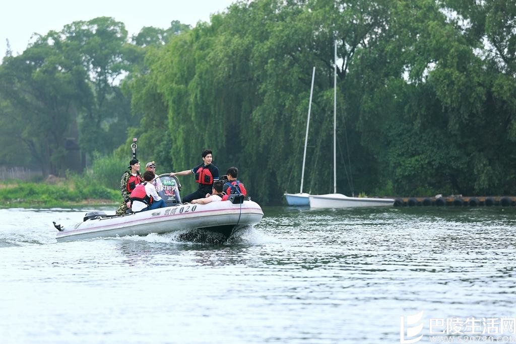 《我们战斗吧》