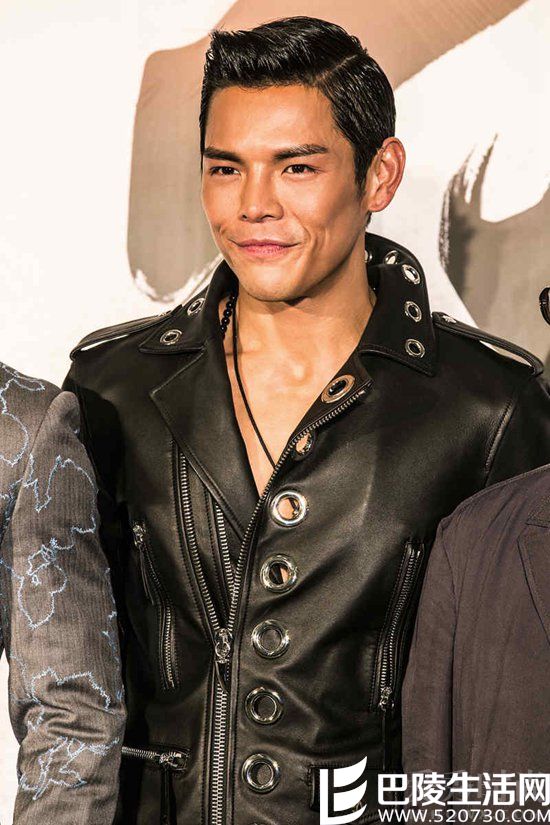 向佐参加活动 向佐参加活动