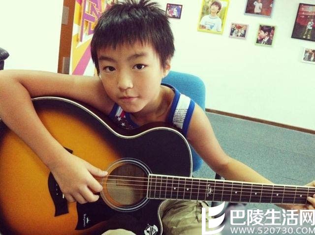 王俊凯的小时候的照片