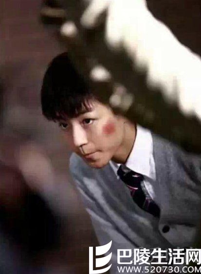 脸上化伤疤妆都曾惹粉丝心疼