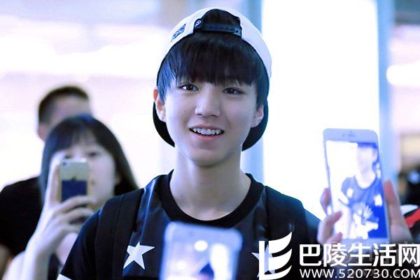 青春正能量偶像王俊凯