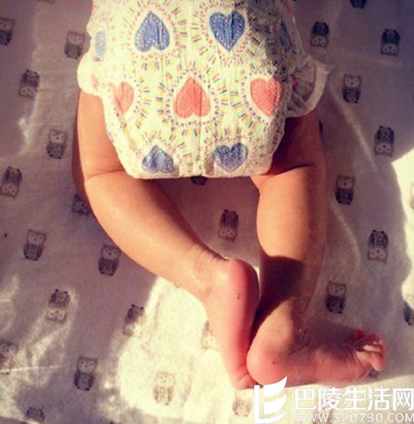 章子怡庆祝女儿满月