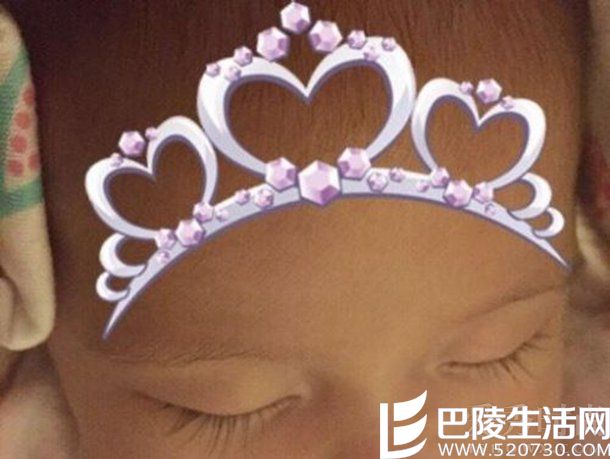 昆凌晒女儿近照