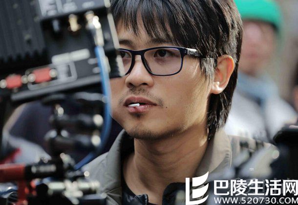 韩寒因仿真手枪被扣留 韩寒因仿真手枪被扣留