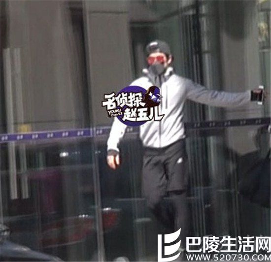 李治廷酒店现身 李治廷酒店现身