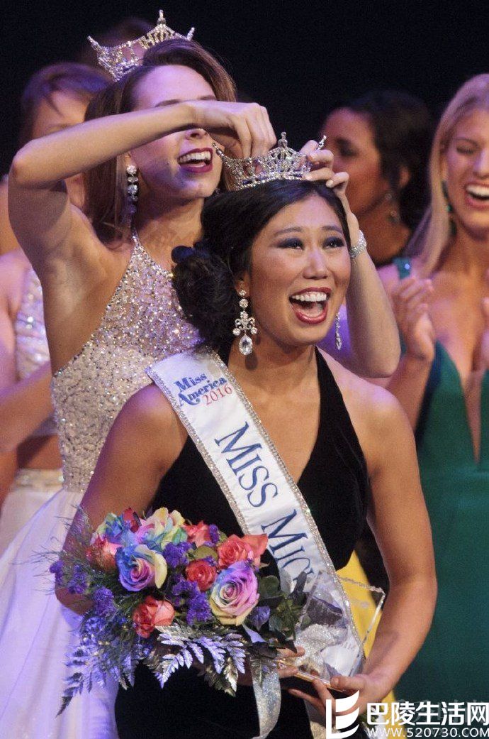 嘴都合不拢 嘴都合不拢