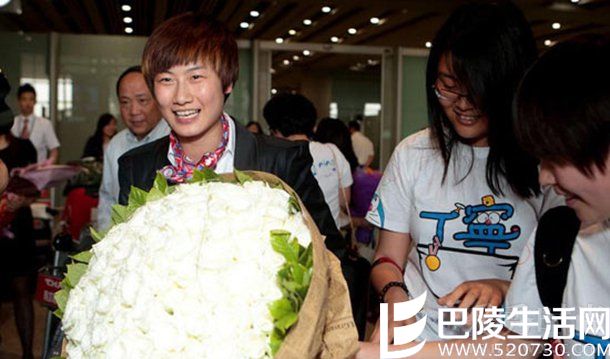 张继科和丁宁接吻