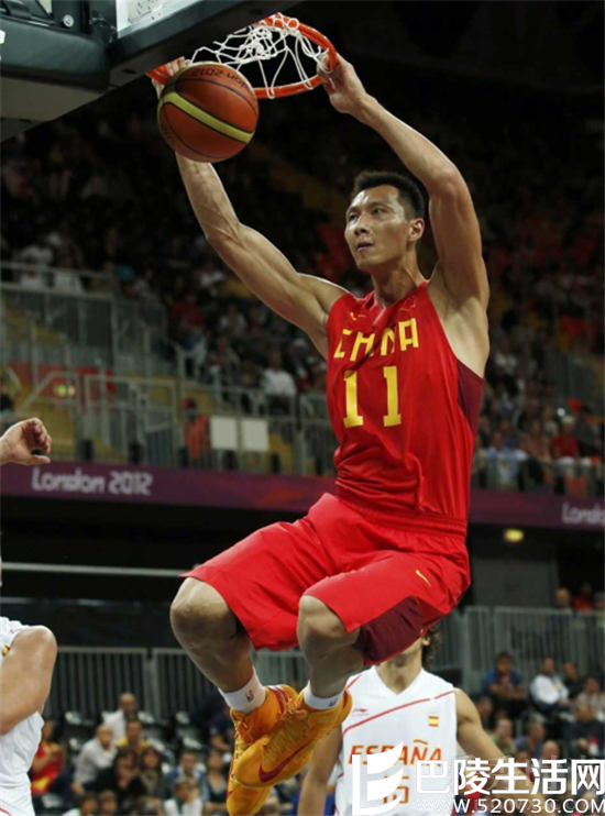 易建联体坛著名的钻石王老五