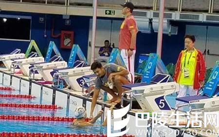 宁泽涛通过微博晒水中训练照