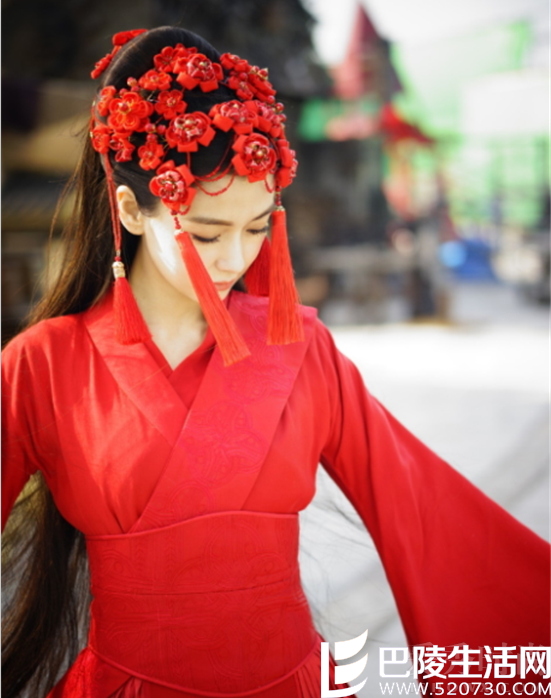 angelababy身着红妆 angelababy身着红妆