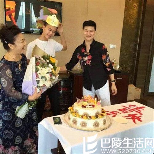 弟弟和范爸像 弟弟和范爸像