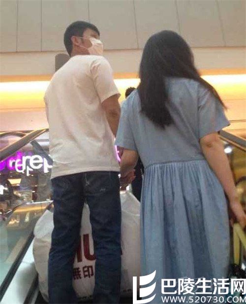 范冰冰李晨牵手逛街 范冰冰李晨牵手逛街