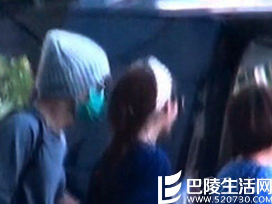 文章疑似察觉被拍 文章疑似察觉被拍