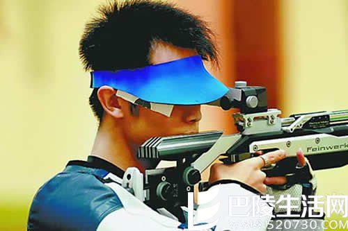 朱启南准备射击 朱启南准备射击