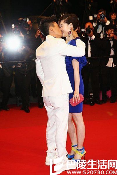 王宝强马蓉昔日恩爱照 王宝强马蓉昔日恩爱照