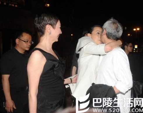 刘嘉玲：投怀送抱、大献香吻