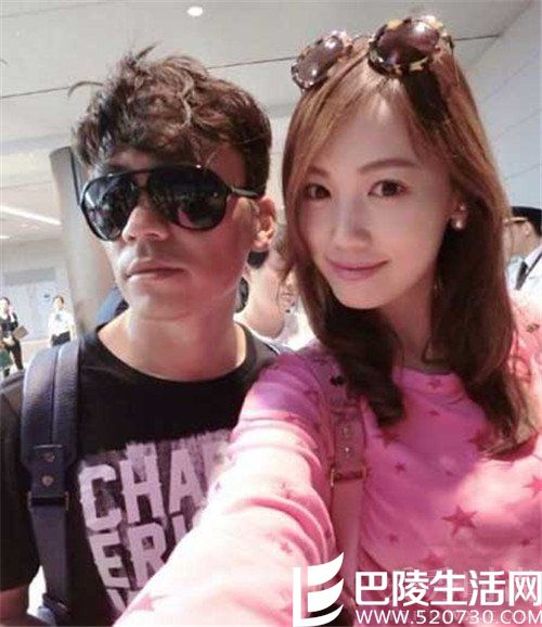 宝强抱得娇妻归家 宝强抱得娇妻归家