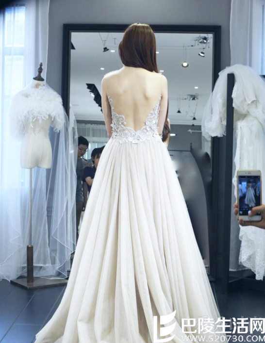 沈梦辰性感后背