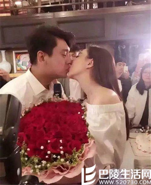 韩雯雯朱孝天甜蜜接吻 韩雯雯朱孝天甜蜜接吻