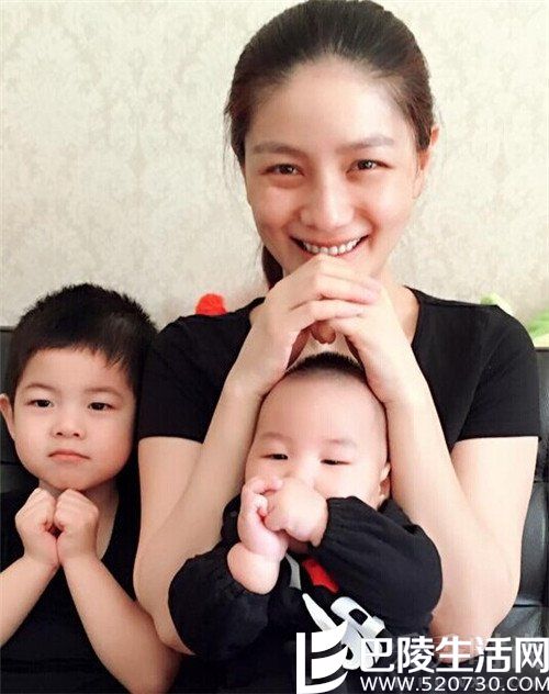 胡可和两个儿子 胡可和两个儿子