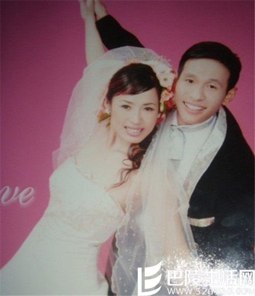 宋小宝和老婆婚纱照