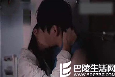 蔡卓妍陈伟霆激情吻戏