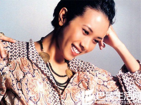 周星驰女友莫文蔚