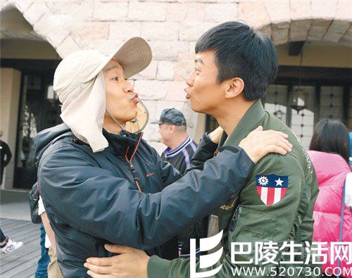 周星驰邓超亲亲照 周星驰邓超亲亲照