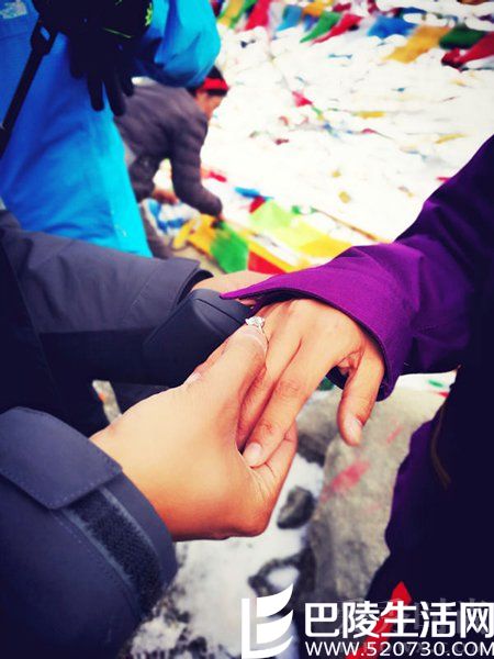 陈亦飞求婚钻戒