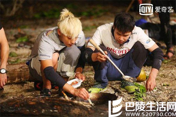 黄子韬小沈阳哼哈二将 黄子韬小沈阳哼哈二将