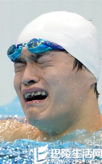 掩面而泣 掩面而泣