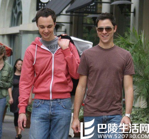 谢耳朵与男友出街