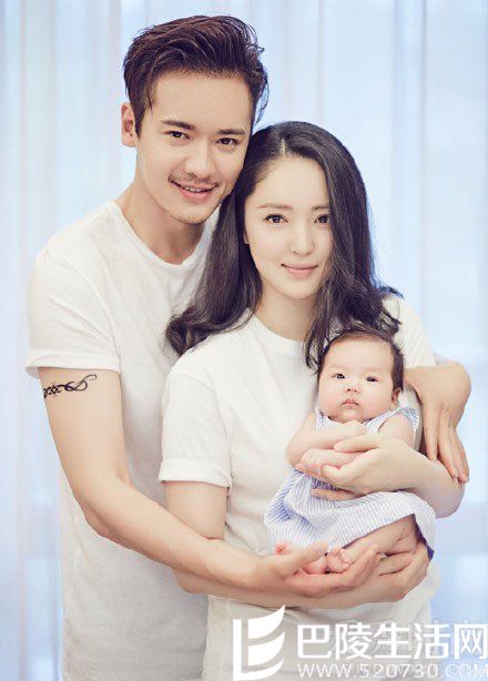 董璇高云翔全家福