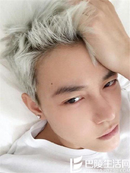 皇甫圣华是女人